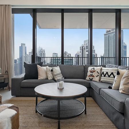 Breathtaking City Views From Dt Apt With Terrace Dubai Buitenkant foto