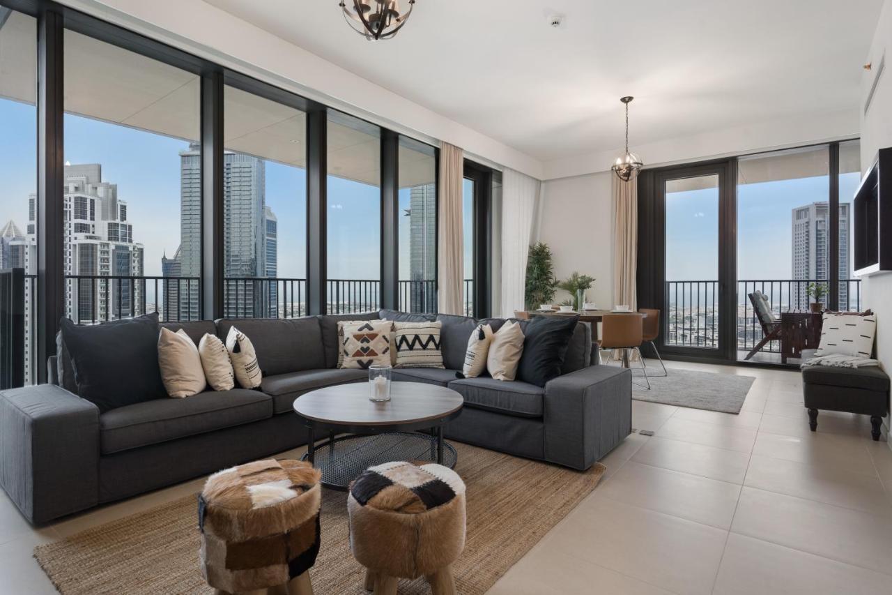 Breathtaking City Views From Dt Apt With Terrace Dubai Buitenkant foto