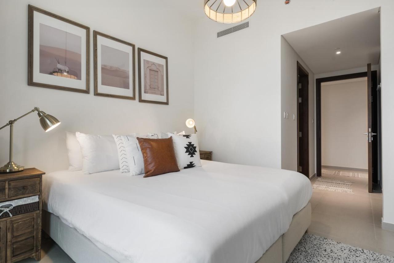 Breathtaking City Views From Dt Apt With Terrace Dubai Buitenkant foto