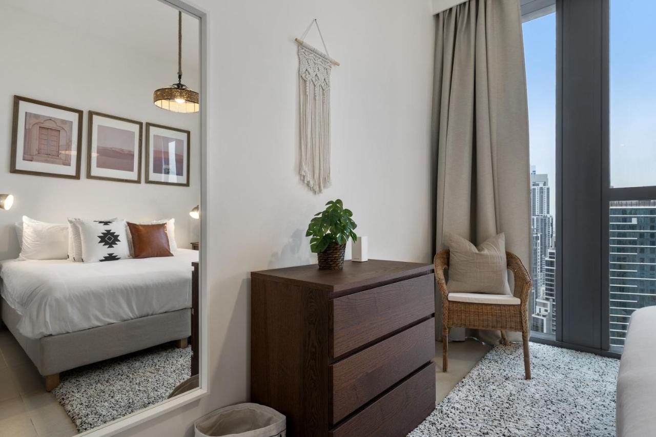 Breathtaking City Views From Dt Apt With Terrace Dubai Buitenkant foto